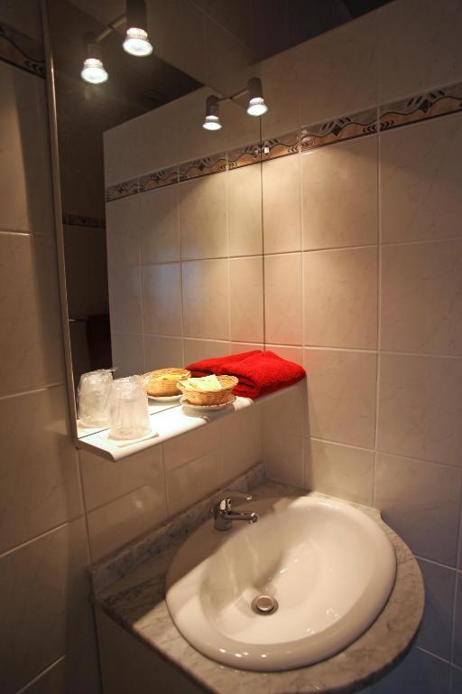 Le Relais De Fabregues Hotel ภายนอก รูปภาพ